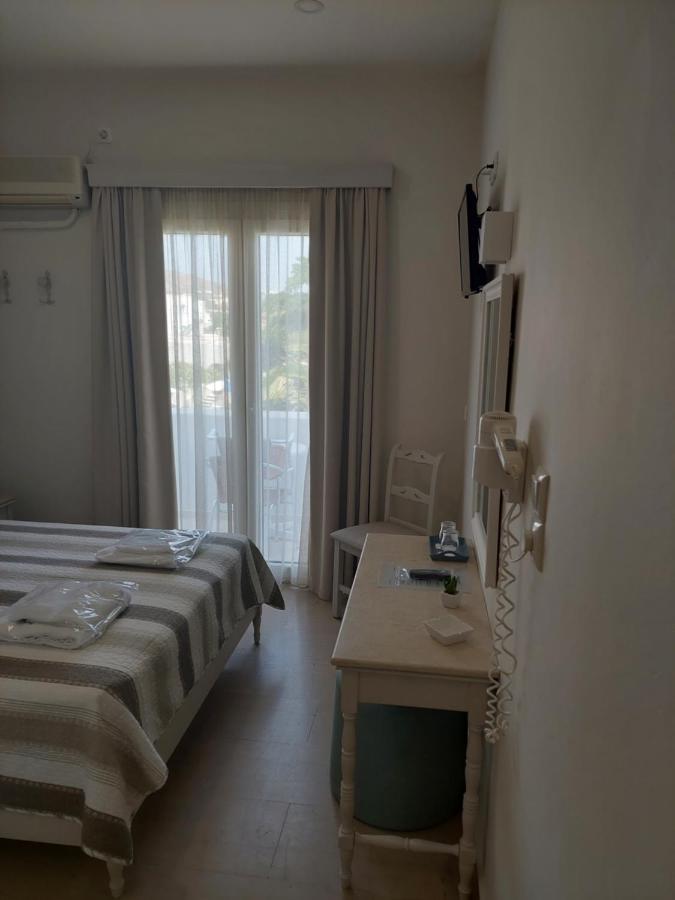 Alkyon Hotel Камарі Екстер'єр фото