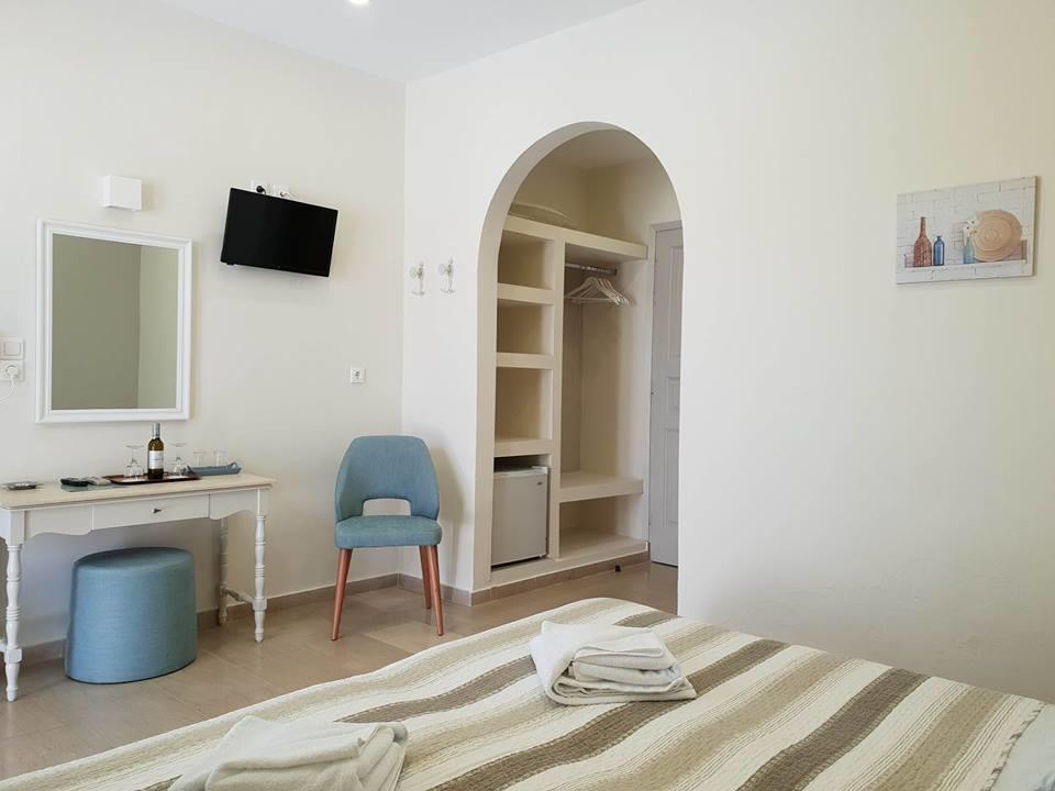 Alkyon Hotel Камарі Екстер'єр фото