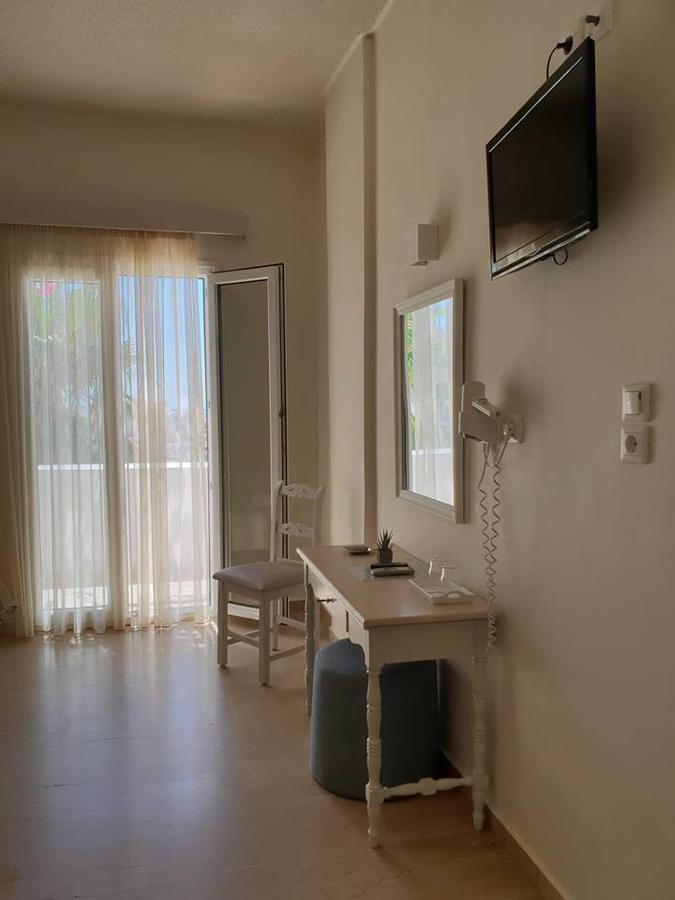 Alkyon Hotel Камарі Екстер'єр фото
